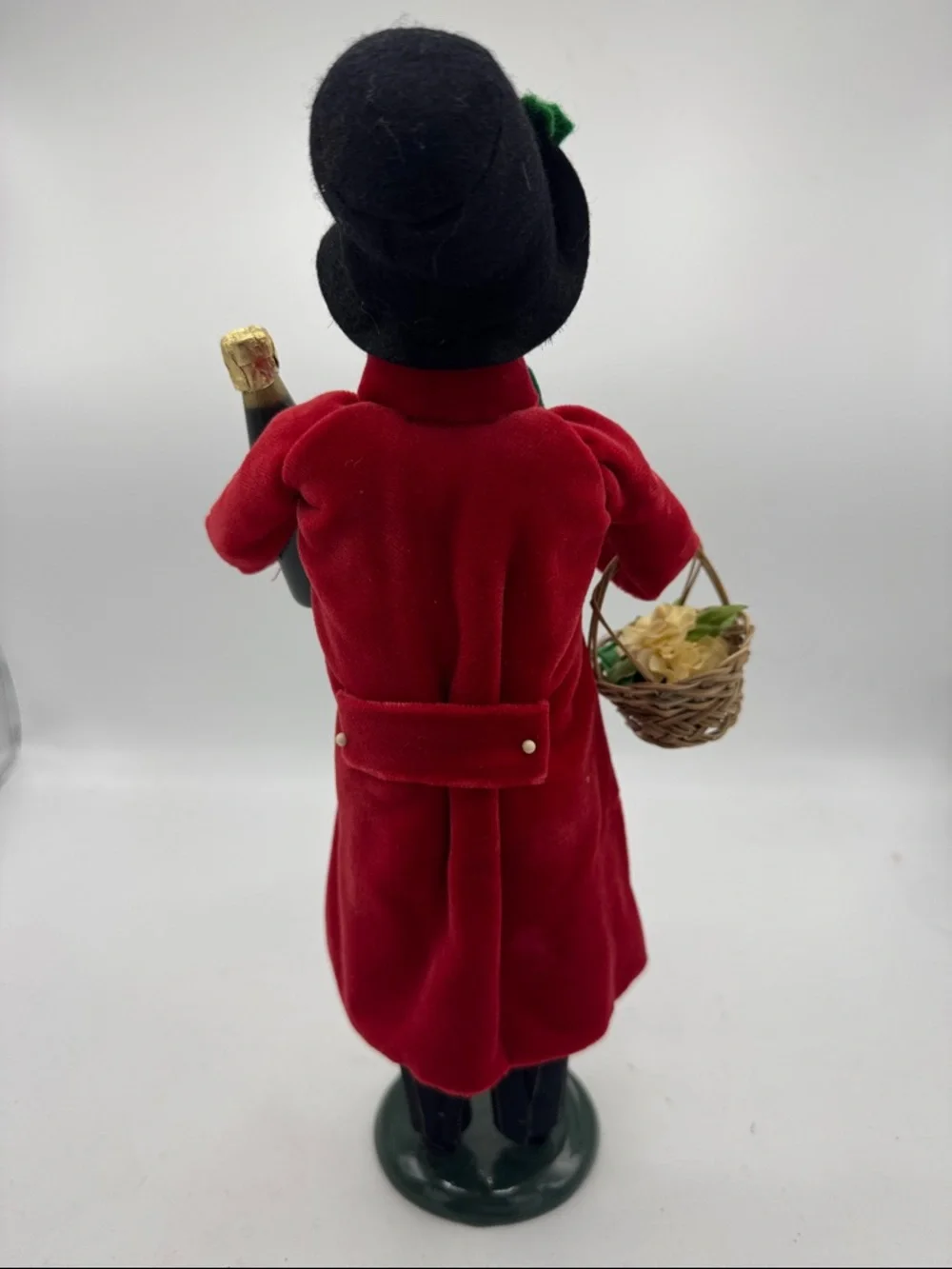 Byers choice Victorian Caroler Victorian Shopper